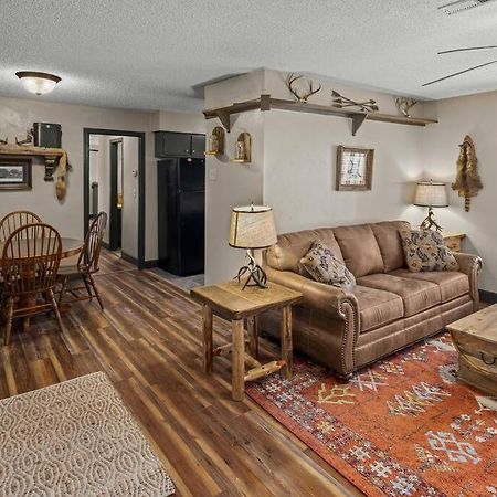 Stonegate Lodge Bear'S Den Kitchen, Pool, Firepit, Wifi ,Smart Tvs Eureka Springs Esterno foto