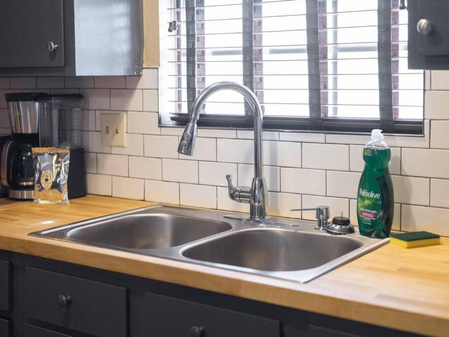 Stonegate Lodge Bear'S Den Kitchen, Pool, Firepit, Wifi ,Smart Tvs Eureka Springs Esterno foto