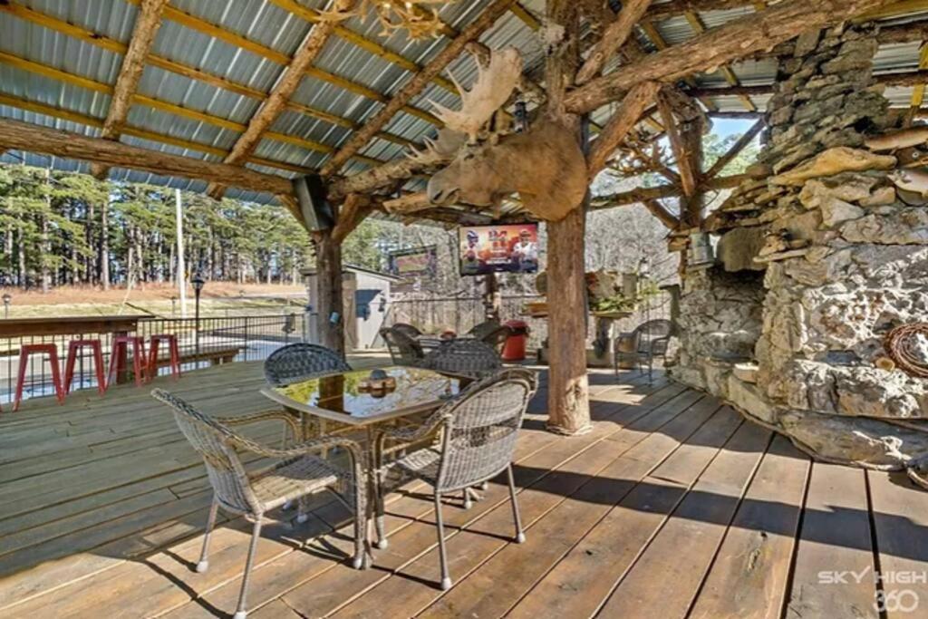 Stonegate Lodge Bear'S Den Kitchen, Pool, Firepit, Wifi ,Smart Tvs Eureka Springs Esterno foto