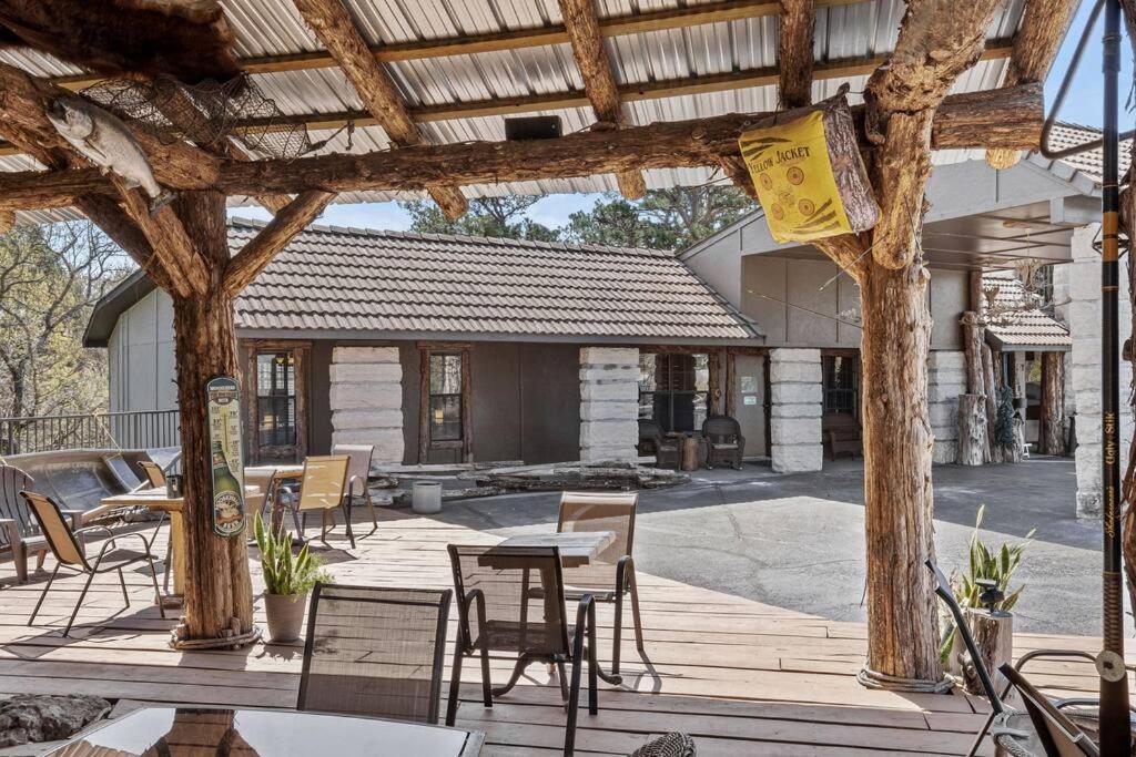 Stonegate Lodge Bear'S Den Kitchen, Pool, Firepit, Wifi ,Smart Tvs Eureka Springs Esterno foto